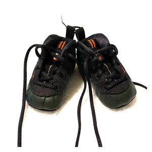 Nike Lil Posite One (CB) in Army Green, size 2c